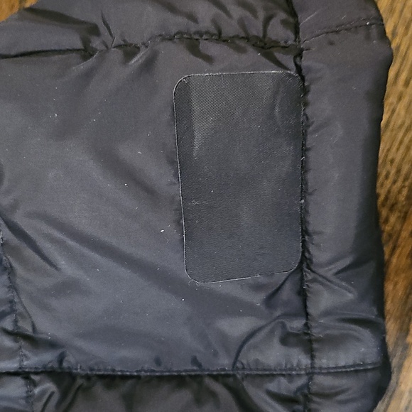 The North Face Women's Black Hooded Puffer Jacket 600 Fill - Picture 12 of 13